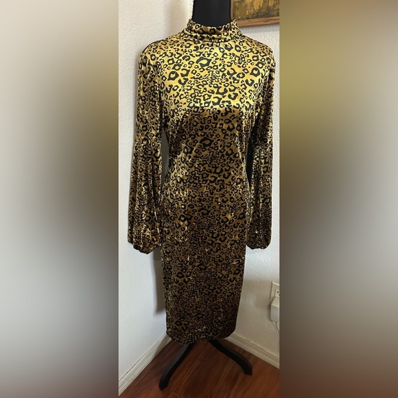 Ina Dresses & Skirts - Ina Velvet Leopard Print Long Puff Sleeve Midi Dress - Size Large